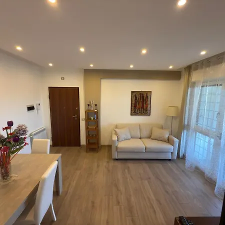 Charlie's House Apartment